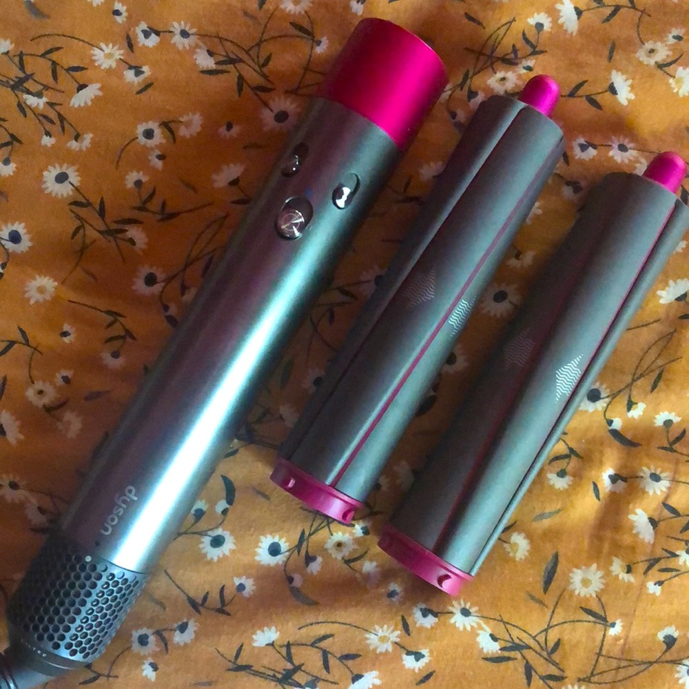 Dyson air wrap wand and 1.6 long barrels